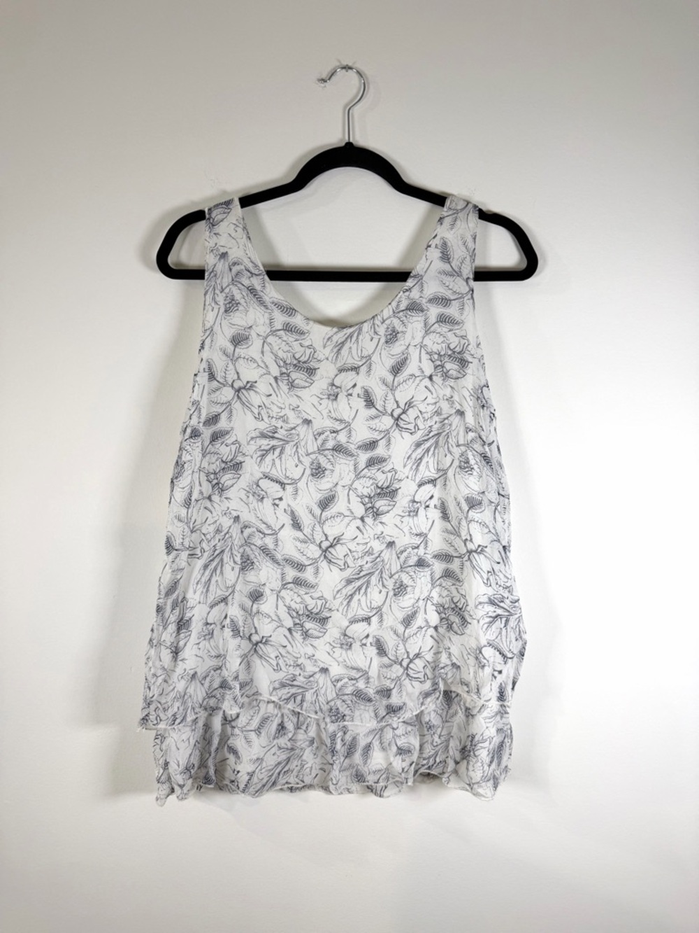 Giusy White Floral Print Scoop Neck Top 100% Silk